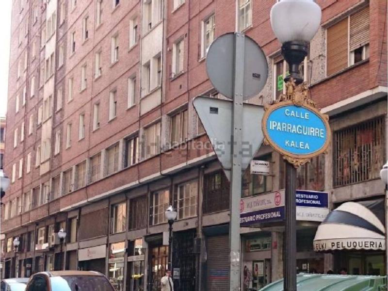 Foto c4a45983-f815-4bf8-bc7d-e870804148b8. Affitto locale commerciale in Ametzola Bilbao