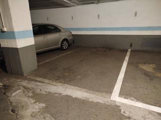 Parking coche en Matiko - Ciudad Jardín. Venta de garaje en castaños, bilbao