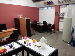 Local commercial à San Pedro de Deusto - La Ribera. Local comercial en venta en deusto madariaga