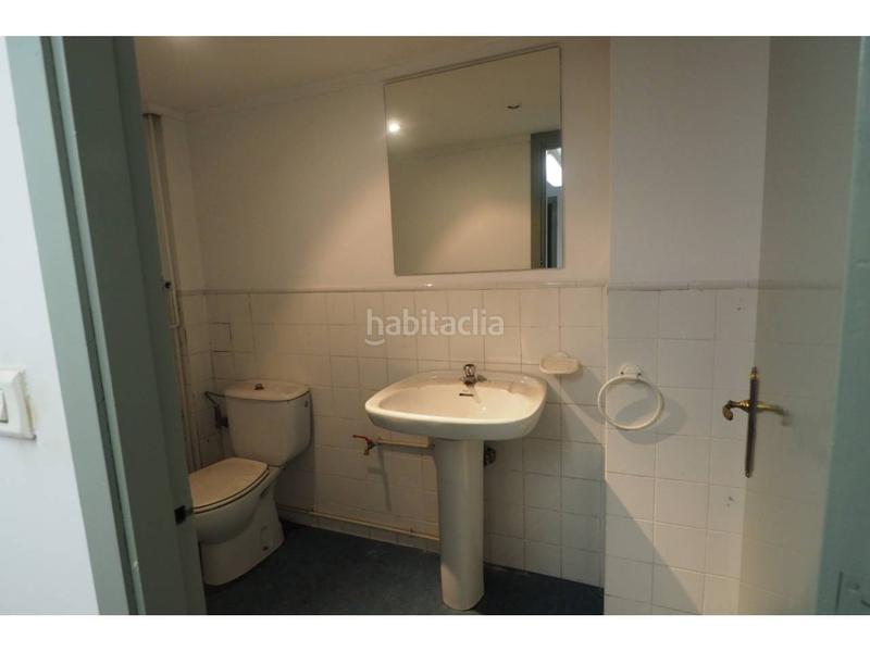 Foto 073b911c-3553-40a7-a8fc-b2c04e945adc. Lloguer local comercial a Sabino Arana-Jesuitas Bilbao