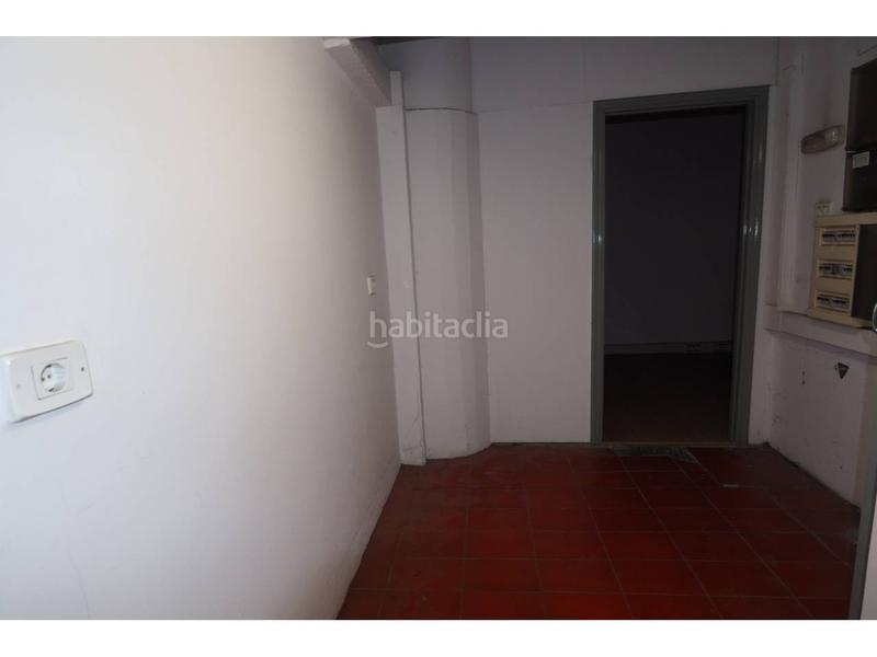 Foto 8f0ad4bc-fd91-4b6b-a316-b7bf4f0c31a0. Lloguer local comercial a Sabino Arana-Jesuitas Bilbao