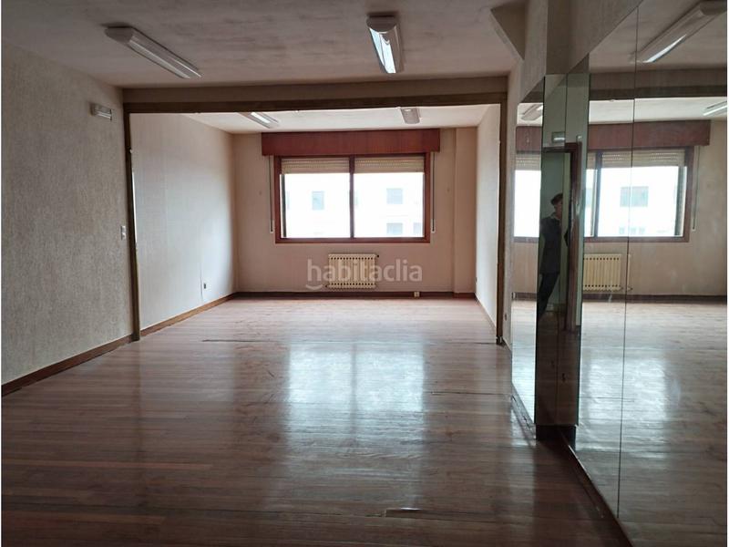 Foto c9a1da34-9fd3-450e-b84f-ba79d5480727. Affitto ufficio con riscaldamento in Sabino Arana-Jesuitas Bilbao