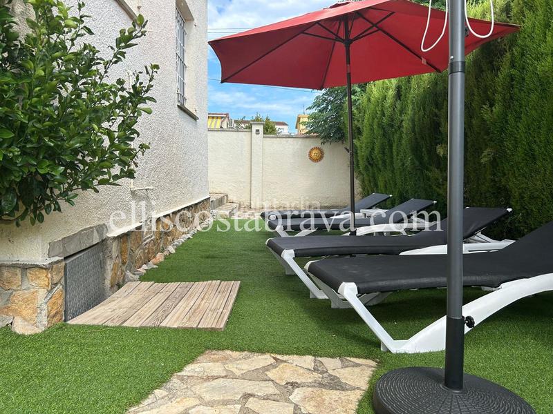 Foto 13c2e2bd-d35c-4779-ad4b-c6df3062a02c. Haus mit kamin heizung pool in Riells Escala (L´)