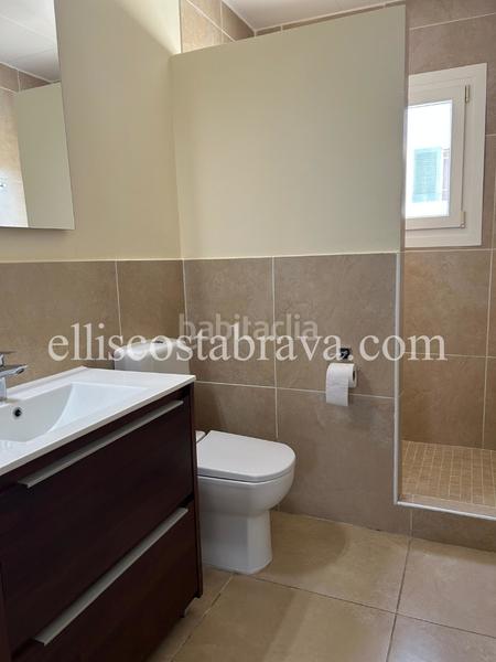 Foto 66e3f99d-8ab4-4d10-af9c-de32d326b8e4. Haus mit kamin heizung pool in Riells Escala (L´)