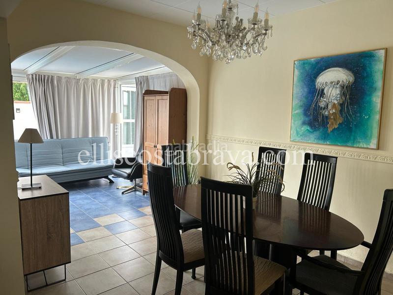 Foto 732d995b-669b-4dfd-b120-6cdfb03914b4. Haus mit kamin heizung pool in Riells Escala (L´)