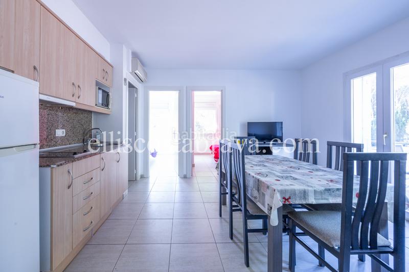 Foto c1fb7ae2-ad72-4d9f-a3fc-940a7e2655f9. Appartement avec chauffage dans Montgó Escala (L´)