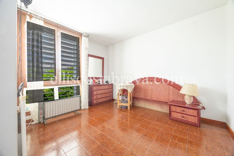 Foto 17f0f48d-78df-4dcd-a533-3254f2aac076. Casa amb xemeneia calefacció aparcament piscina a Escala (L´)