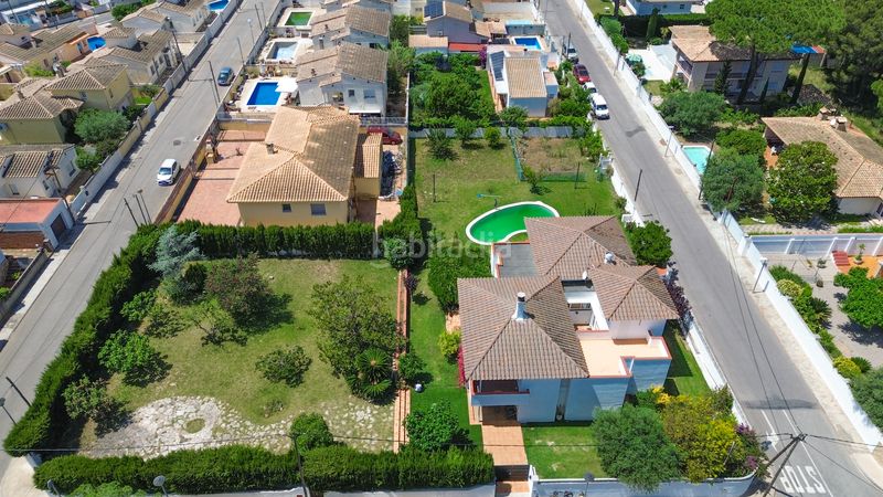 Foto 19d08062-564a-4a26-b572-491700f2ac20. Casa amb xemeneia calefacció aparcament piscina a Escala (L´)