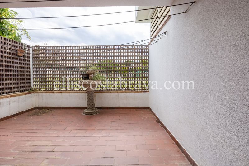 Foto b3aea81f-9d0b-4a37-b928-24c4fe756b5b. Casa amb xemeneia calefacció aparcament piscina a Escala (L´)