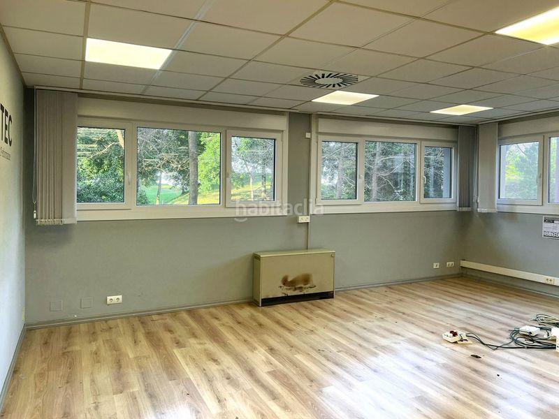Foto 4b87e3ae-2c73-4c21-a792-3a5275ecfc77. Local comercial en etxepare 6 en Zarautz