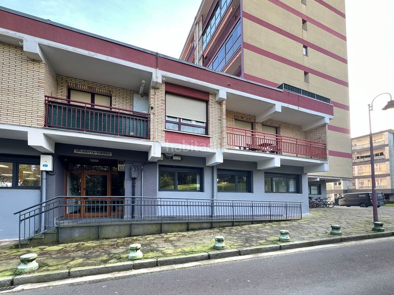 Foto 8592363a-2d2c-47e6-b98d-7f80b15e6214. Local comercial en etxepare 6 en Zarautz