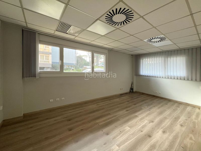 Foto df14fb9e-eefd-4d20-94aa-ab227264c58b. Local comercial en etxepare 6 en Zarautz