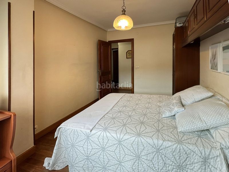 Foto 030e3b03-0dfa-4dab-af57-57261c7639ed. Pis a Zarautz