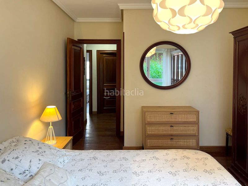Foto 9d8e3fff-db66-4470-85d5-7de81736aa41. Pis a Zarautz