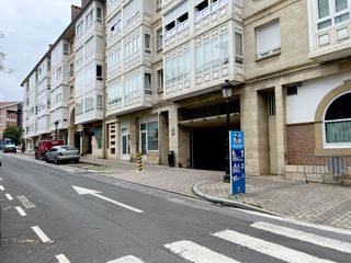 Aparcament cotxe a Zarautz. Garaje cerrado en donibane plaza zuhaizti