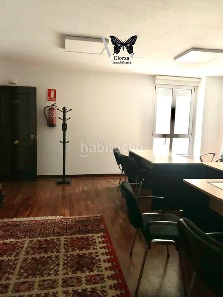 Foto 3b5e39fa-9b53-4c65-be1c-3d6e4cd4beff. Alquiler oficina  en alquiler en centro, 1 dormitorio. en Oviedo