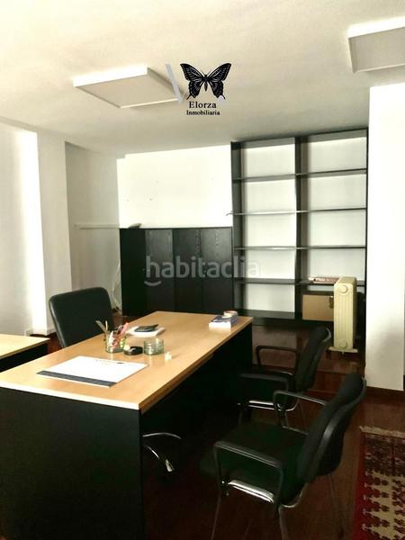 Foto f001349a-25a3-4a27-9b5f-a0800f990a12. Alquiler oficina  en alquiler en centro, 1 dormitorio. en Oviedo
