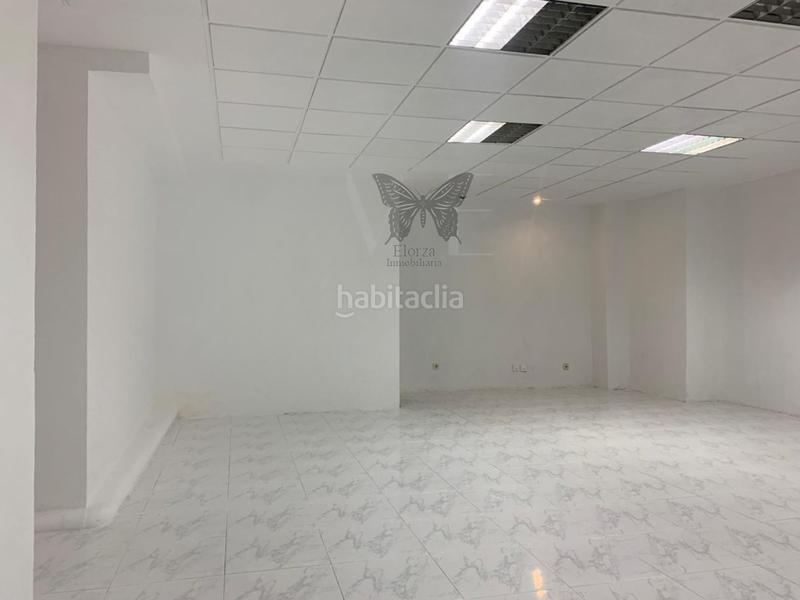 Foto 5ad1f7c1-a39b-4b30-8b9f-9bfca8ae92be. Alquiler local comercial local com. en alquiler en general elorza, 1 despacho. en Oviedo