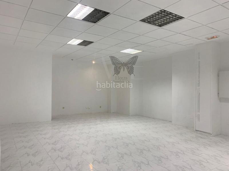 Foto f0171212-549f-4b3b-9837-26b630e81f9d. Alquiler local comercial local com. en alquiler en general elorza, 1 despacho. en Oviedo