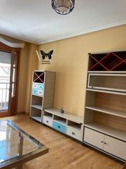 Location Appartement à Grado. Piso en alquiler en grado, 3 dormitorios.