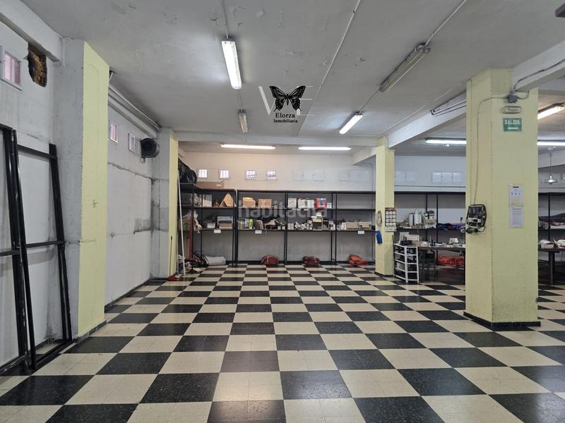 Foto 2c6e9956-6934-4713-9572-f135b43827cf. Locale commerciale in Masip Oviedo