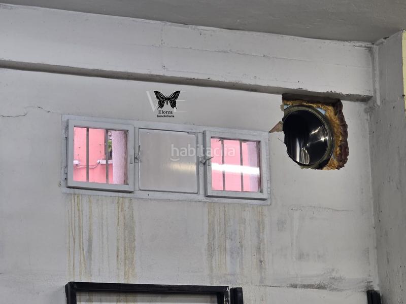 Foto 5219bbed-221a-4b75-a879-b6982ecf86a4. Locale commerciale in Masip Oviedo