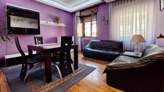 Lloguer Pis a Salesas - Foncalada - Campoamor. Piso en alquiler en centro, 4 dormitorios.
