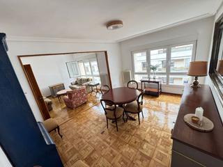 Location Appartement à Auditorio - Seminario - Parque de Invierno. Piso en alquiler en centro  plaza san miguel, 3 dormitorios.