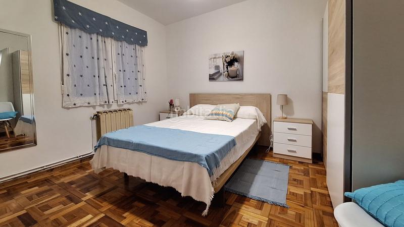 Foto 350bfcc9-61f5-4764-a663-00a8bd87a71a. Alquiler piso  en alquiler en pumarín, 3 dormitorios. en Oviedo