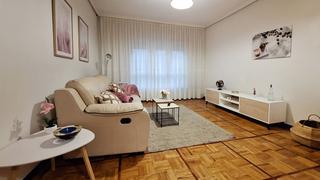 Alquiler Piso en Milán - Pumarín. Piso en alquiler en pumarín, 3 dormitorios.