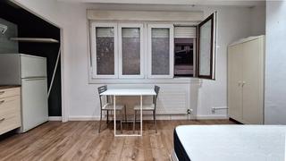 Affitto Appartamento in Salesas - Foncalada - Campoamor. Piso en alquiler en centro, 1 dormitorio.