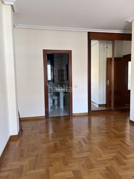 Foto 915d84d5-e33b-4159-b381-93e9b3e0b616. Alquiler piso  en alquiler , 2 dormitorios. en Grado