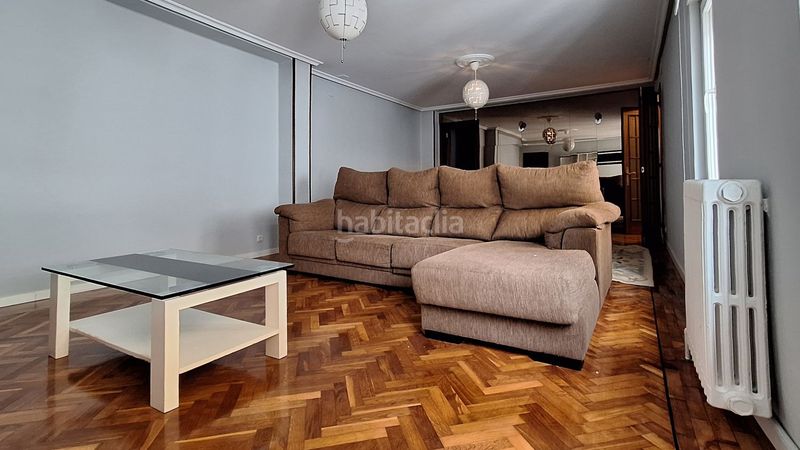 Foto ccf4f07f-d645-40de-82d2-76a9dadb705a. Piso  en venta en avda. torrelavega, 3 dormitorios. en Oviedo