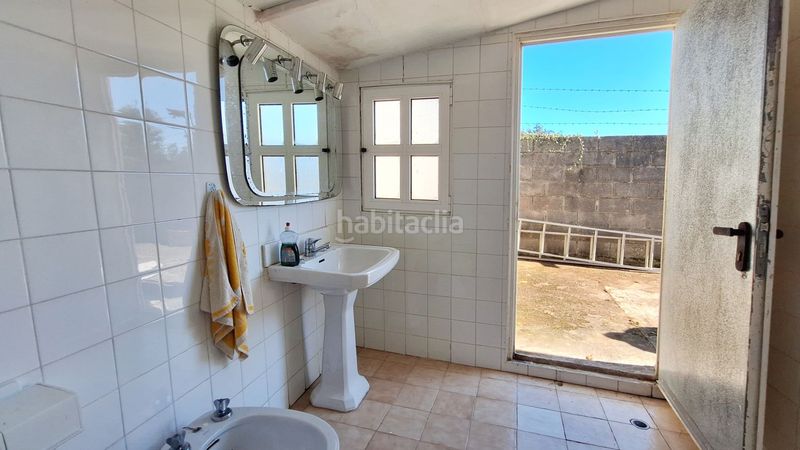 Foto e000fe55-76d6-43c9-85c4-5383796764b1. Masia a Regueras (Las)