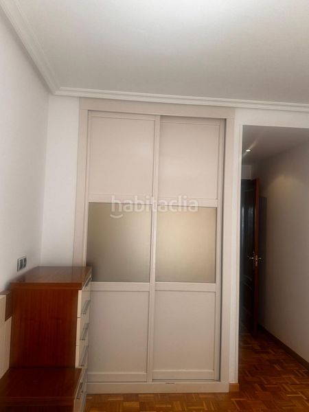 Foto fe0c37ec-5f97-4a15-b7c8-613ca1b19e57. Pis amb calefacció aparcament a Milán - Pumarín Oviedo