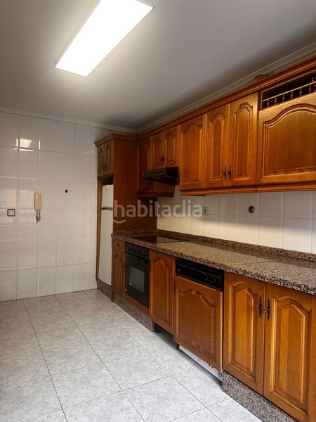 Foto 124a7cef-0d56-4d31-8dae-cd681c6570a0. Pis amb calefacció aparcament a Riosa