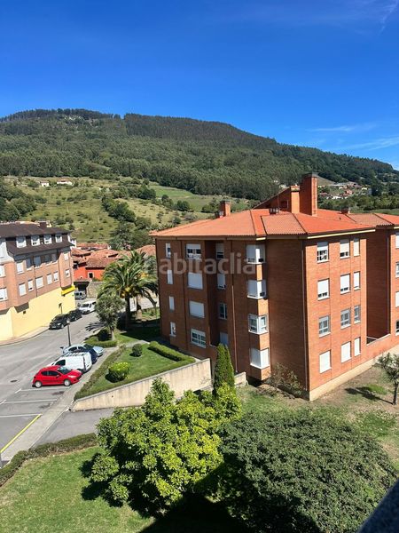 Foto a10eb03c-4454-43f9-931f-6fa230092320. Rent flat with parking in Salas