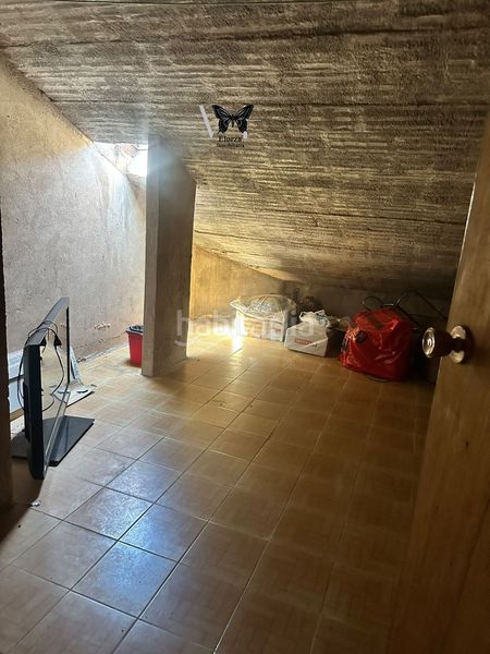 Foto b1d40379-e46e-4773-9ff5-db5ac5f6b0ca. Rent flat with parking in Salas