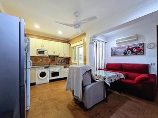 Appartement  Tenor pedro lavirgen. Piso en planta baja situado en huerta la reina!