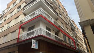 Pis a Centro. Magnifica vivienda situada en pleno centro de cordoba, con 5 dor