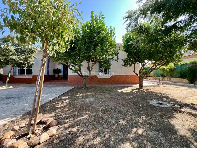 Foto eb55496a-1f6f-467b-95b3-04bf6a9bda92. Casa en Carlota (La)