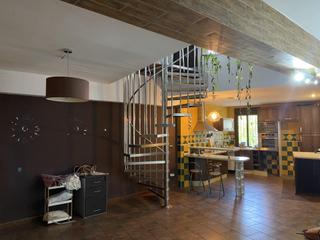 Appartement à Campo de la Verdad - Miraflores. Original vivienda en plaza de la iglesia  junto a la calahorra