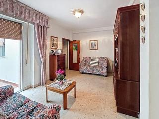 Appartement  Calle de la farsalia. Gran oportunidad en santa rosa piso primera planta con ascensor