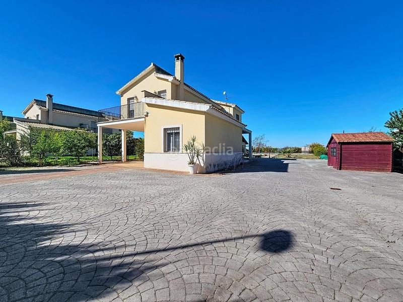 Foto 72d66258-f008-40b6-b73f-6f73134f31d7. Chalet avec parking dans Carlota (La)