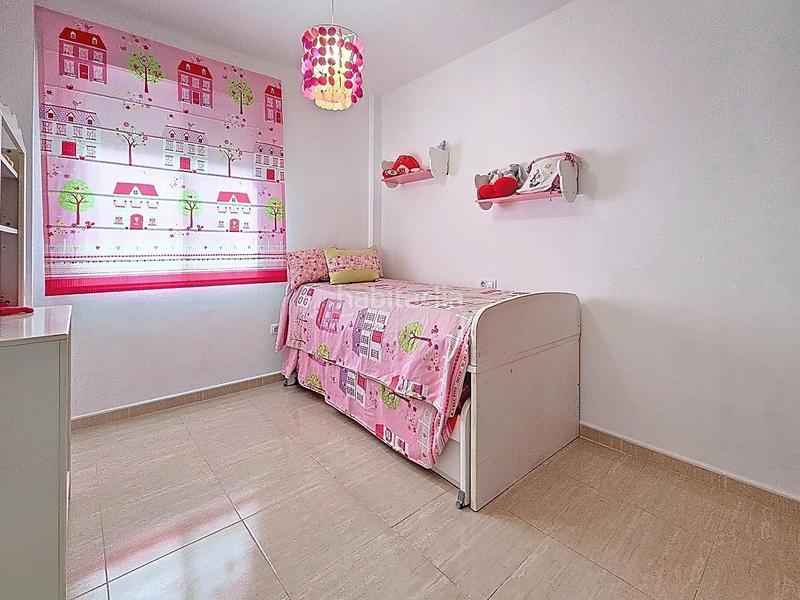 Foto a051806f-e447-4a7f-860a-75a1b55dab2c. Chalet avec parking dans Carlota (La)