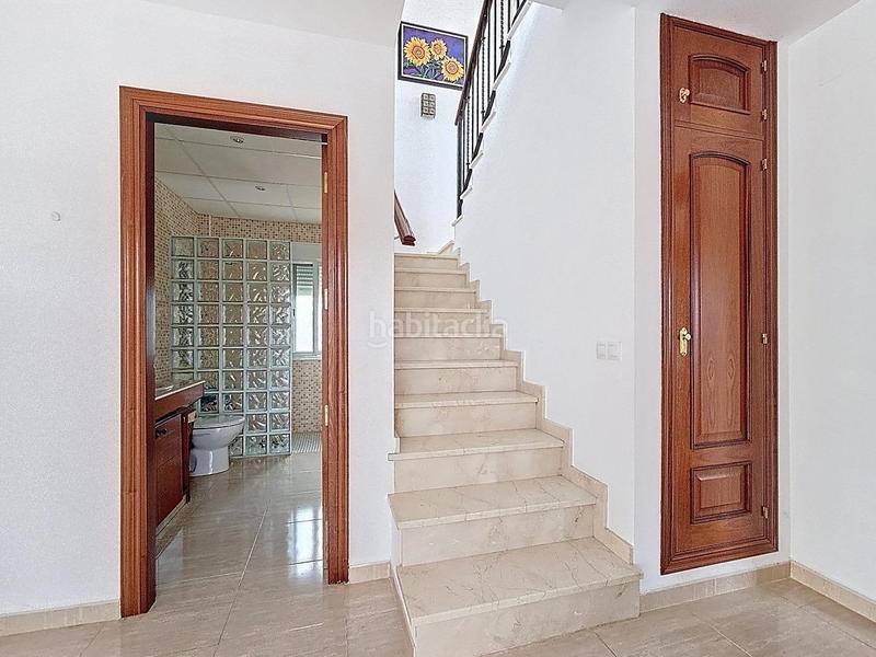 Foto a09cdb45-2642-4cae-a4cd-f1e9f5279785. Chalet avec parking dans Carlota (La)