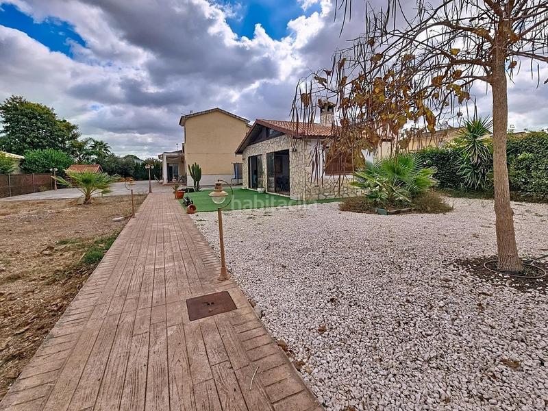 Foto baa390de-22cf-4a22-ba8d-f594926f041e. Chalet avec parking dans Carlota (La)