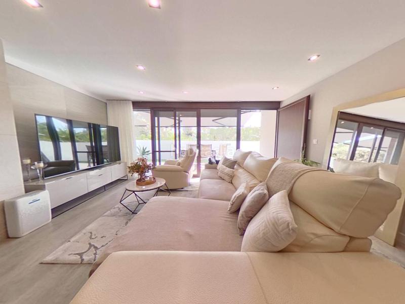 Foto 826628b9-89d4-40bc-9366-bc1736f06d71. Chalet mit heizung parking pool in Paraíso Arenal - La Colina Córdoba