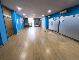 Location Local commercial  Avenida avenida de las ollerías, 51. Oportunidad única en la avenida ollerias