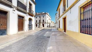 Casa  Calle lucano. Casa de 2 plantas ms buhardilla en calle lucanopotro